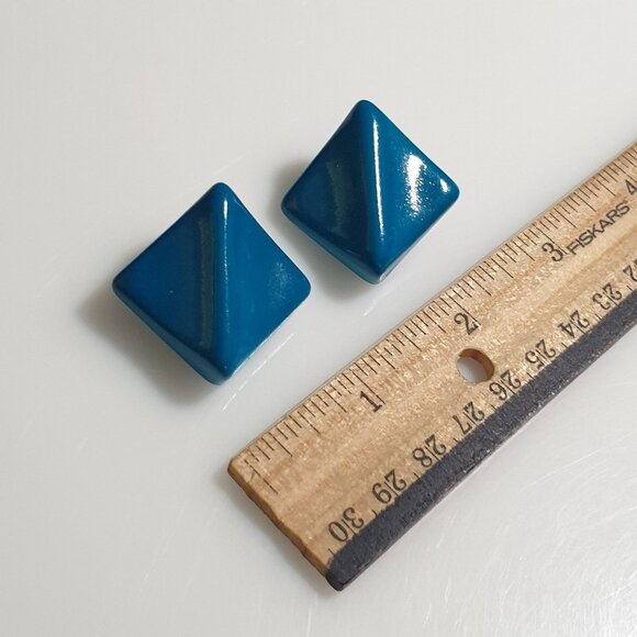 Vintage Teal Square Clip On Earrings Gold Tone Backing Bold Retro Style Jewelry - Picture 2 of 4